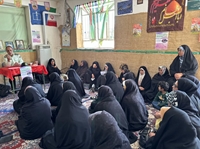 دوره آموزشی سواد سلامت رسانه با محوریت تهدیدات و آسیبهای فضای مجازی در محله ارتقا ءدهنده سلامت حاجی آباد برگزار شد